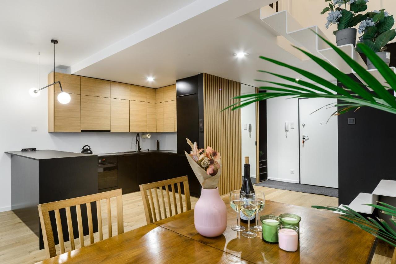 Lumina Apartment With Balcony Overlooking The Park Lódź Exterior foto