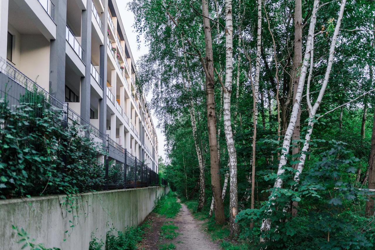 Lumina Apartment With Balcony Overlooking The Park Lódź Exterior foto