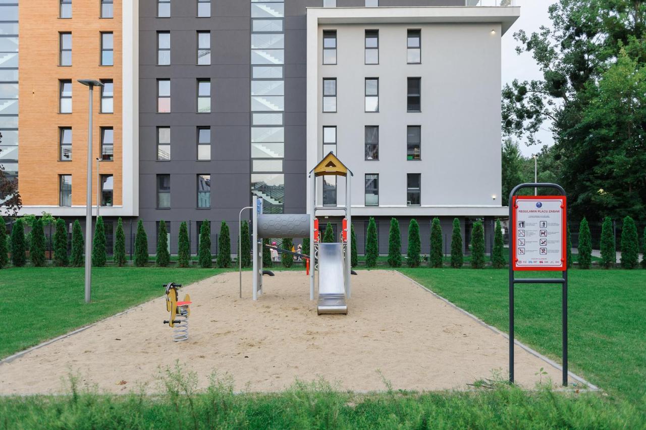 Lumina Apartment With Balcony Overlooking The Park Lódź Exterior foto