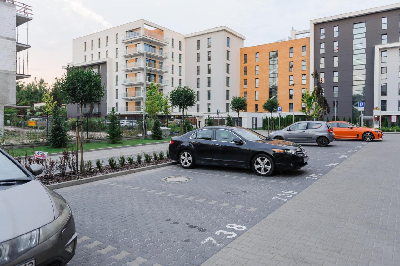 Lumina Apartment With Balcony Overlooking The Park Lódź Exterior foto